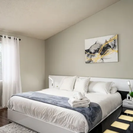 Spacious 4 BR House in Centennial