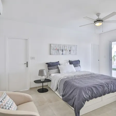 Impressive 3 bedrooms condo on Mullet Bay Beach