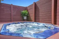 Entire Ocean View Shell Cove Mansion - Sleeps 16 guests 5 minute from the beach!