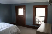 Cozy, Quaint, entire 1 Bedroom Apt. - Apartments