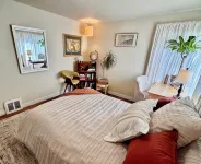 Cozy 2-bedroom apartment in Vancouver walk/bike distance to pubs/shopping! - ห้องครัว