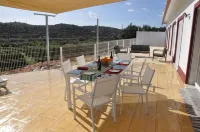 Villa 5 ch, 6 s. b., air conditioning, heated swimming pool, garden, fitness, bird watching.