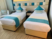 City Avenue Hotel - Muteena โรงแรมใกล้หอนาฬิกาเดรา