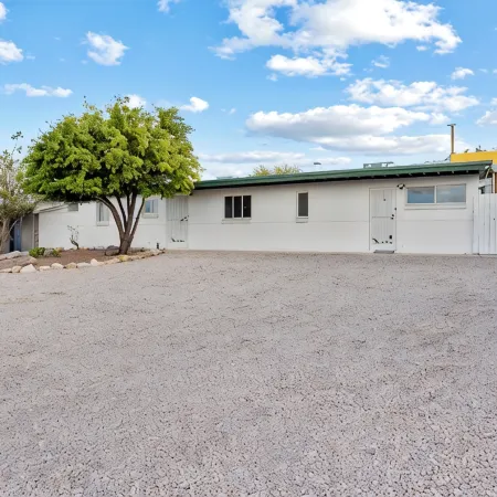 Saguaro Sanctuary- Newly Renovated Retreat