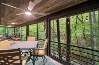 Modern, Luxurious Cabin for Two Located on a Cascading Waterfall. - 부티크