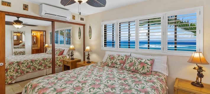 Spectacular Oceanfront Corner Unit Condo at Kuhio Shores Hotels in Koloa