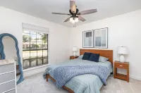 3Br Oasis with Heated Pool, Hot Tub and King Bed in Allen - 4-نجوم