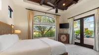 6,000 Sqft Luxurious Mansion w/Heated Pool, Spa, Pickleball & Mountain Views - Balcony