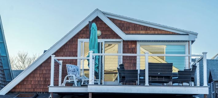 Beachside Condo Boston, Airport,Train Hotels in Revere