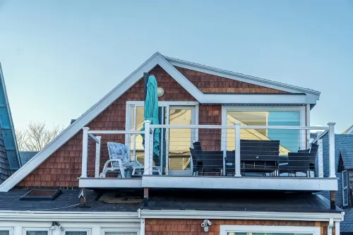 Beachside Condo Boston, Airport,Train - Homestays