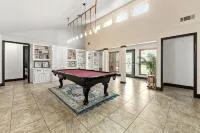 Paradise in Plano-4 bedroom home with pool, spa and jacuzzi suite. - สระว่ายน้ำส่วนตัว