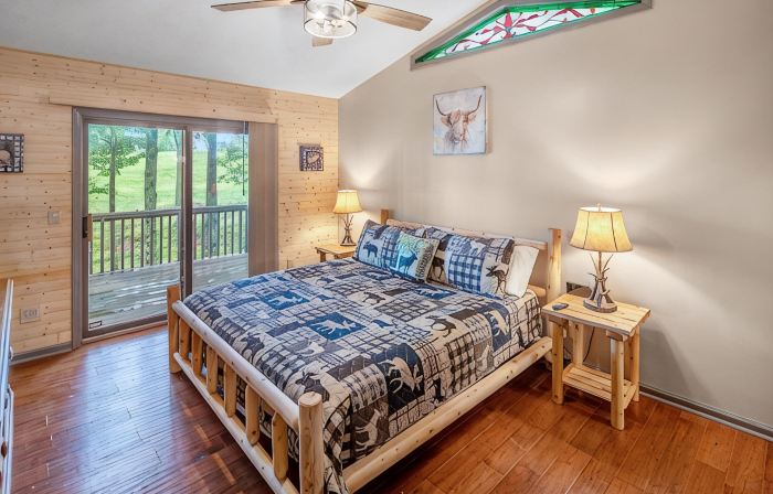 Private Mountain Home, 2miles To Ski, Hot Tub, Views, Fireplace, & Pet Friendly!