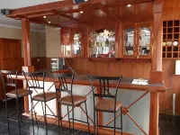 Homestay Travel Guest House - bar