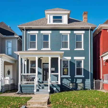 Downtown Columbus Historic Luxury Home - Sleeps 14, Near OSU & Convention Center