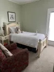 Historic Downtown Owosso Condo - Wifi