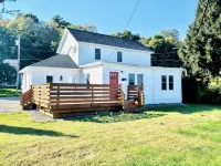 Renovated Gem Near Cantine Field, HITS & Hunter - 3-stjärniga
