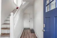 NEW! Mid-Century Modern Retreat in Little Italy near CWRU and Cleveland Clinic - Condos