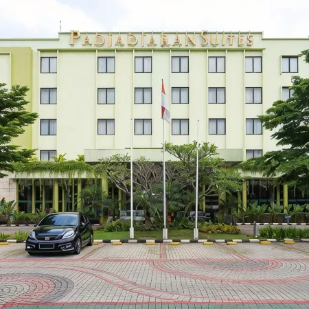 Padjadjaran Suites Resort and Convention Hotel