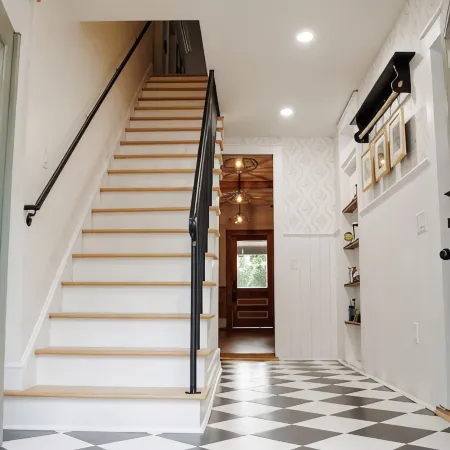 Spacious 4-bedroom house in charming Wilson with AC, WiFi