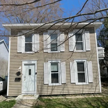 #2 Cozy 1-bdrm suite downtown with parking