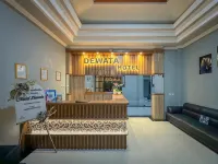 HOTEL DEWATA YIA KULONPROGO - parkir