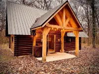 Tranquil Log Cabin adjacent to Mark Twain National Forest + minutes to the river - 3つ星