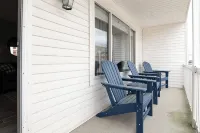 Ocean Block - 1st Floor Condo - Walk to the Beach - 4성급