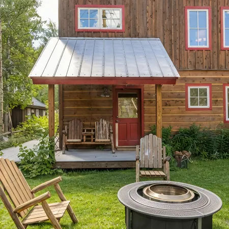 Coal Creek In-town Retreat! 3BR/3 Full BAs - SLPS 8 - 2 blocks to Elk Ave!
