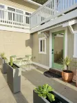 Cayucos Cottage Studio ll Modern Peak-A-Boo Ocean Views - WiFi