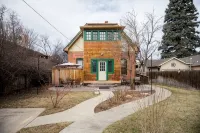 B.H. McCarty House, a Spacious Local Historic Landmark in Old Town Fort Collins - Balkoner