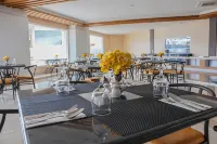 Hotel Suni Sentani - 4-Star