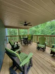 Quiet cabin 30 min from wineries, restaurants, Sugar Creek & Walnut Creek. - WiFi