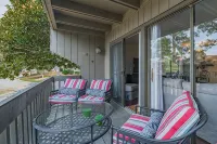 Newly Renovated Lakeview Condo Complex First Floor Oasis! - Pools