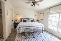 The best of Franklin! Beautiful listing on private acreage & minutes to downtown - 4-Star