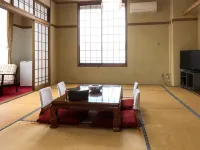 Showa Onsen Ryokan Sumire - Kaplıcalı