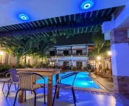 Camali Hotel - สระว่ายน้ำแบบอินฟินิตี้