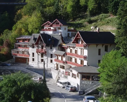 Hotel les Chalets Hotels near Courchevel 1550