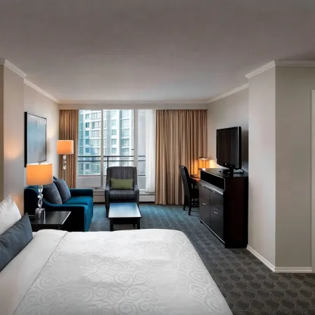 Chateau Victoria Hotel & Suites