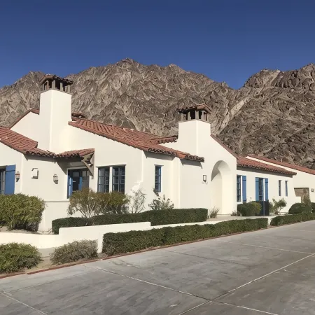 Beautiful Single Story Legacy Villas Townhome, Panoramic Mountain Views!