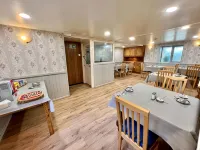 Gwesty Guest House - Breakfast