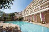 The Lagoona Resort - Romantic