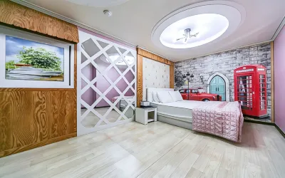 Changwon Yongho-Dong Cafe Hotels near Changwonjungang Station