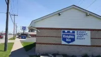 Sterling Inn Near Iag Airport Hotel in zona Five Below (La Salle Center)