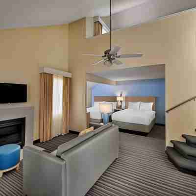 Sonesta ES Suites Cincinnati - Sharonville West Rooms