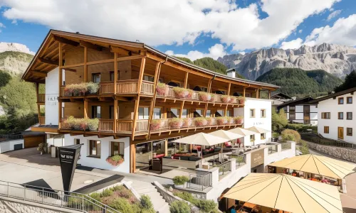Boutique Hotel Nives - Luxury & Design in the Dolomites