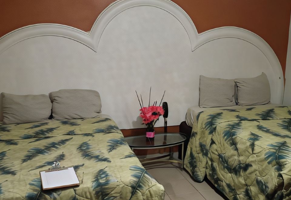 Hotel Suiza - Housity