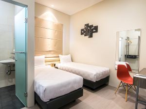 Versa Hotel Bekasi