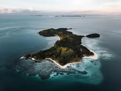 Isla - The Island Experience