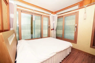 Hampyeong Woong's Hanok Pension Hotels in Hampyeong