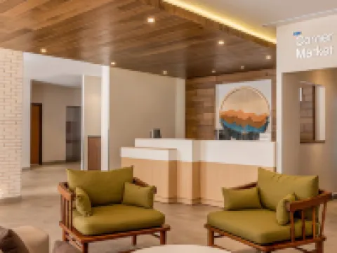 Fairfield Inn & Suites Cancun Downtown โรงแรมในกังกุน